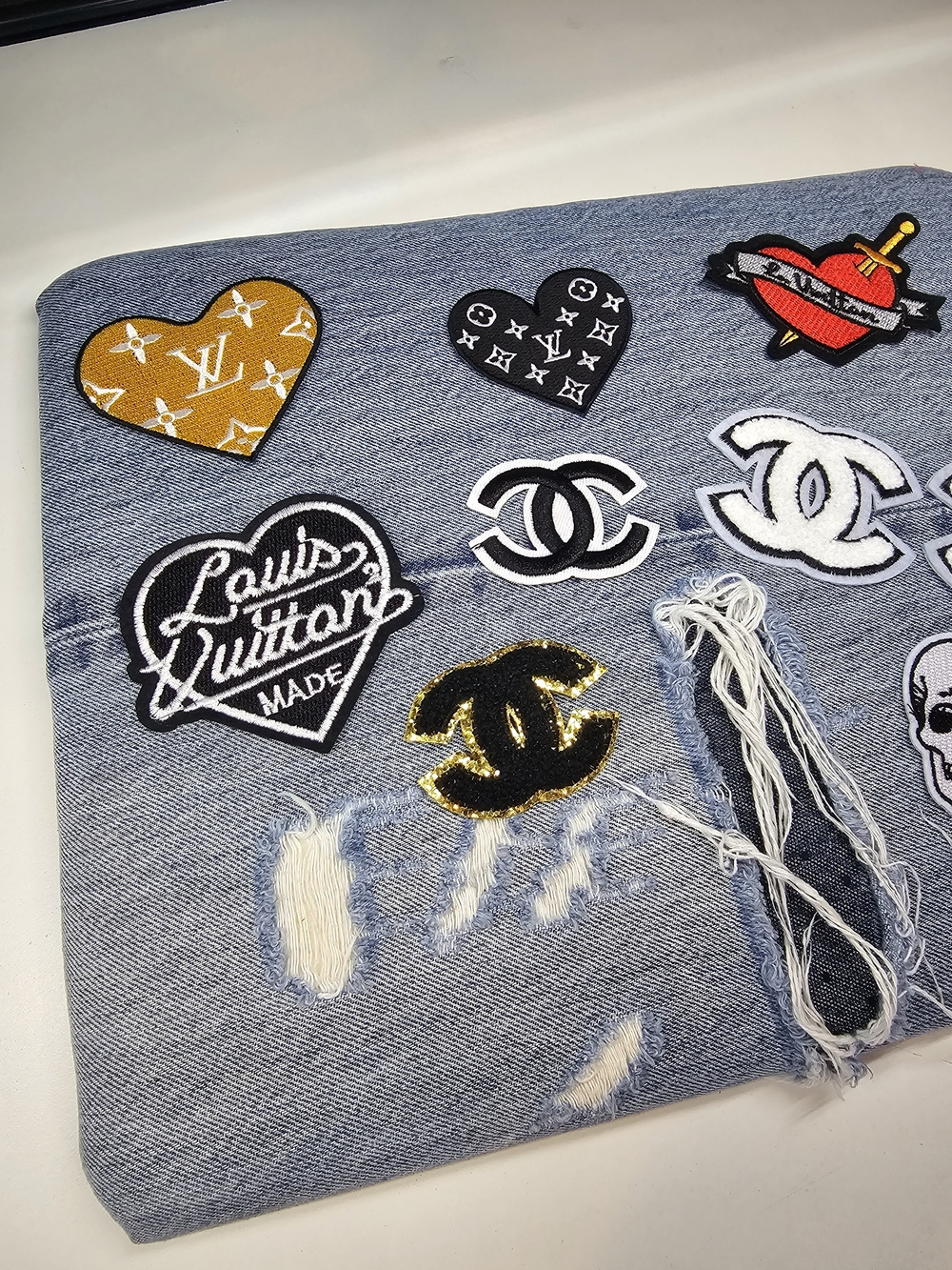 Designer- Inspired Iron On Patch Set (9) - Picture 4 of 4